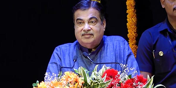 Nitin Gadkari says proposal mandating a minimum of 6 Airbags in Passenger Cars (M-1 Category) to come into effect from 1st October 2023