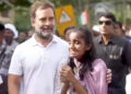 A Girl Gets Emotional After Seeing Rahul Gandhi;Watch Viral Video