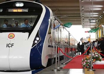 PM Modi flags off Gandhinagar-Mumbai Vande Bharat Express train