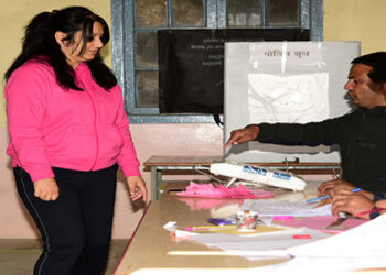 Himachal Pradesh Election 2022 : 55% voter turnout recorded till 3 pm