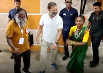 Bharat Jodo Yatra: Rahul Gandhi dances with tribal artists