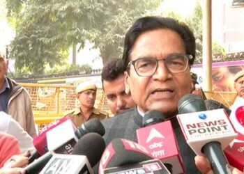 Mainpuri Bypoll Battle: SP complains to EC about BJP ‘misusing’ Cops & Admin