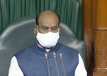 Masks mandate returns in Parliament amid fresh Covid threat
