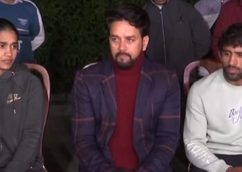 Delhi: Wrestlers call off protest after Sports Minister Anurag Thakur assures fair probe against WFI