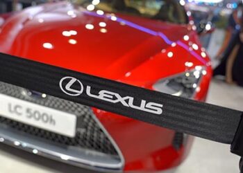 New Lexus LC 500H Showcased At Auto Expo 2023