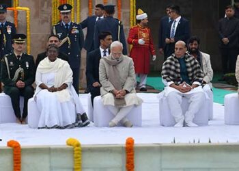 PM Modi, President Murmu pay tributes to Mahatma Gandhi on Martyrs’ Day