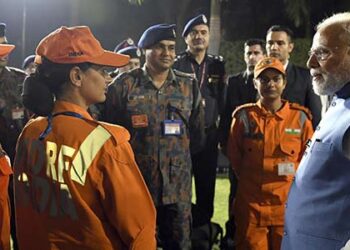 PM Modi interacts with NDRF personnel involved in rescue operation