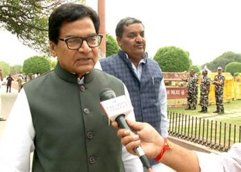 Ram Gopal Yadav attacks BJP over Adani group
