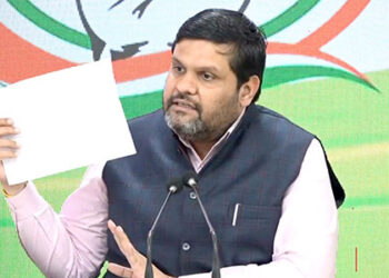 Congress slams Centre over hike in price of LPG cylinder