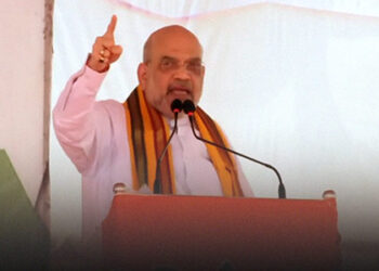 Karnataka Election: Amit Shah attacks Congress, Says- ‘Modi Ko Jitni Gaali Dogey, Kamal Utna Kilega’