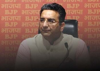 CBI notice to CM Kejriwal; Bjp says- “Ab Darr Lag raha hai Apko”