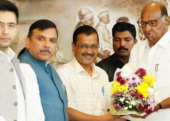 Sharad Pawar backs CM Kejiwal against Centre’s ordinance on control of services