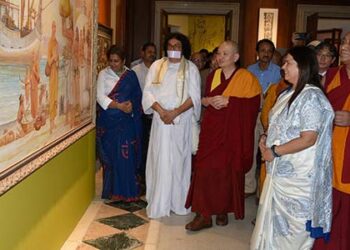 Union Minister Meenakshi Lekhi inaugurates ‘Buddham Saranam Gacchami’ exhibition in New Delhi