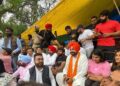 Navjot Sidhu joins protesting wrestlers at Jantar Mantar