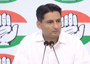 Deepender Hooda in show of support to wrestlers