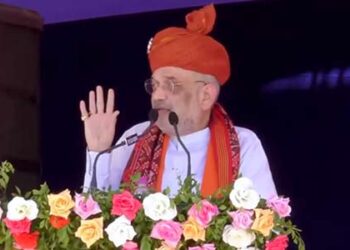 9 years of Modi govt:  Amit Shah addresses a rally in Gujarat, attacks Rahul Gandhi