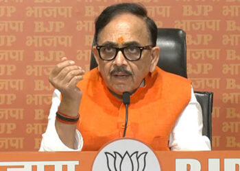 Mahendra Nath Pandey addresses press conference on completing 9 years of govt