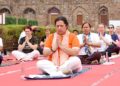 International Yoga Day : Union Minister Meenakshi Lekhi participates Yoga session at Purana Qila