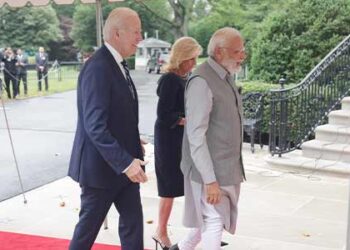 President Biden and the First Lady warmly welcome PM Modi at the White House