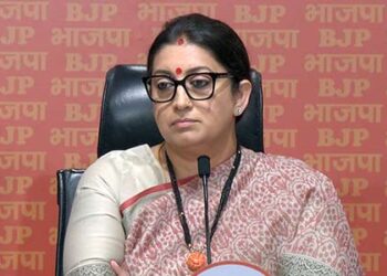 Congress alone not capable of defeating PM Modi: Smriti Irani
