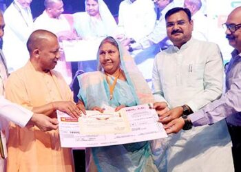 Big contribution of sugarcane farmers in the progress of Uttar Pradesh- CM Yogi