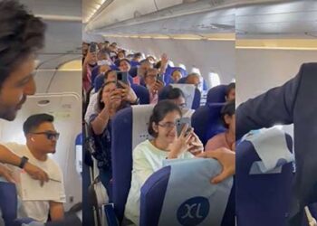 Kartik Aaryan flies economy, netizens surprised