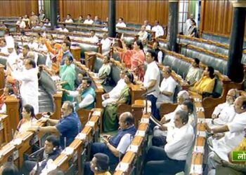 Ruckus in Lok Sabha over Manipur issue, Opposition demands statement from PM
