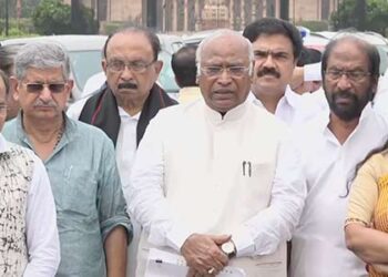 INDIA’s MP briefs President about Manipur situation, seek her intervention