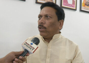 Rahul Gandhi ‘flying kiss’ row| ‘Rahul Gandhi should apologise: BJP MP Ghanshyam Singh Lodhi