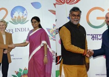 European Commission President receives warm welcome at Delhi airport