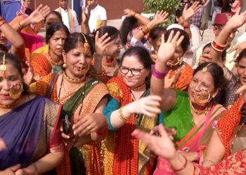 ‘Modi,Modi,Modi’… BJP women workers celebrate passage of women’s reservation bill