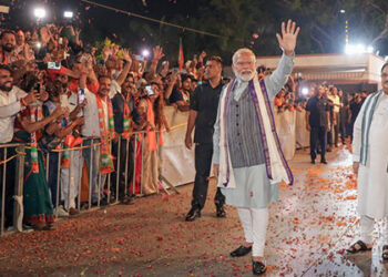 BJP karyakartas welcomes PM Modi on success of G-20