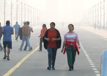 Delhis AQI remains very poor