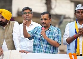 Assembly Polls: CM Kejriwal hold roadshow in Chhattisgarh
