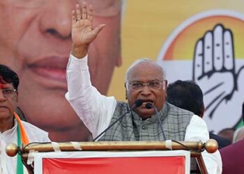 MP Elections 2023: ‘100 Unit electricity free, Rs 500 for women’, Congress chief Kharge makes big promises