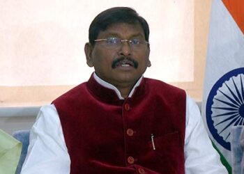 Union Minister Arjun Munda addressing media achievements of Ministry of Health & Family Welfare