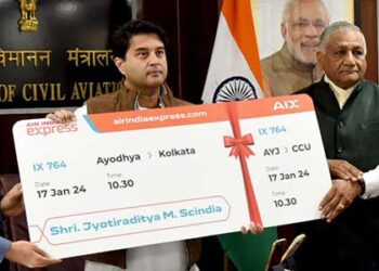 Jyotiraditya M Scindia Flags Off Inaugural Flight Connecting Ayodhya to Bangalore and Kolkata