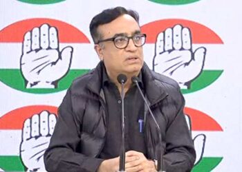 Congress claims bank accounts frozen: ‘No money to pay bills’