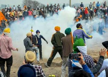 Tear gas used again on farmers at Haryana-Punjab border amid Bharat Bandh