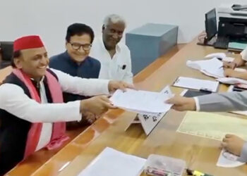 Akhilesh Yadav files nomination from Kannauj, UP
