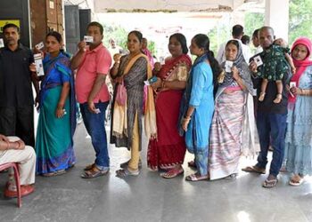 Lok Sabha Election Phase 4: Voting On 96 Seats Across 10 States & UTs Begins Amid Tight Security