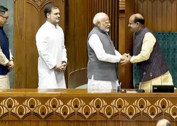 PM Modi & Rahul Greets Om Birla After Speaker Election