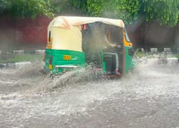 Delhi-NCR rain: Heavy showers trigger severe water logging in many areas