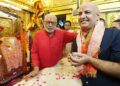 Manish Sisodia offers prayers at Hanuman temple