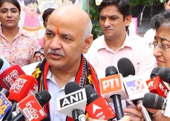 Manish Sisodiya hits out at LG, Why? Watch