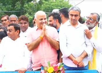 Haryana Assembly Polls|Manish Sisodiya holds road show in Gannour