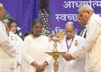 President Murmu Graces Global Summit On Spirituality For Clean Healthy Society