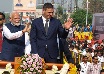 PM Modi, the President of the Government of Spain hold a roadshow in Vadodara, Gujarat