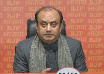 “10 Saal Mein AAP Ne Delhi Ko Kiya Barbad”- BJP
