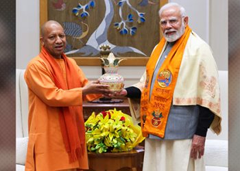 Chief Minister of Uttar Pradesh meets Prime Minister Modi